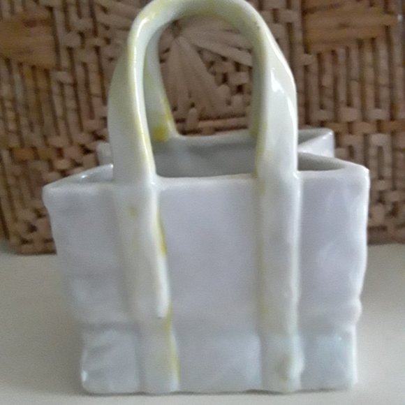 Vintage Ceramic Mini Basket with Raised Floral Motif - Picture 4 of 6